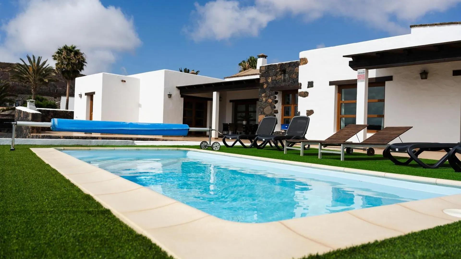 Villa Volcan2 Rural Private Pool La Oliva By Holidays Home